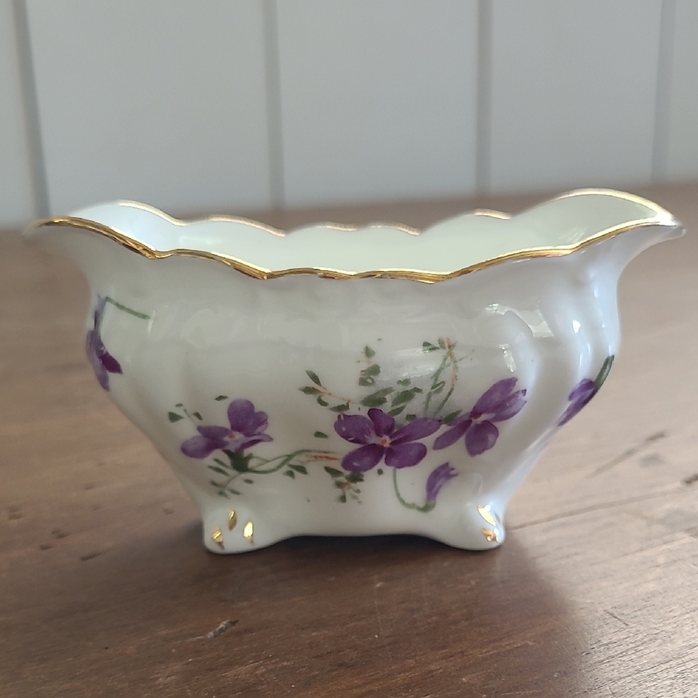 White and Purple Floral Accent Vase with Gold Trim